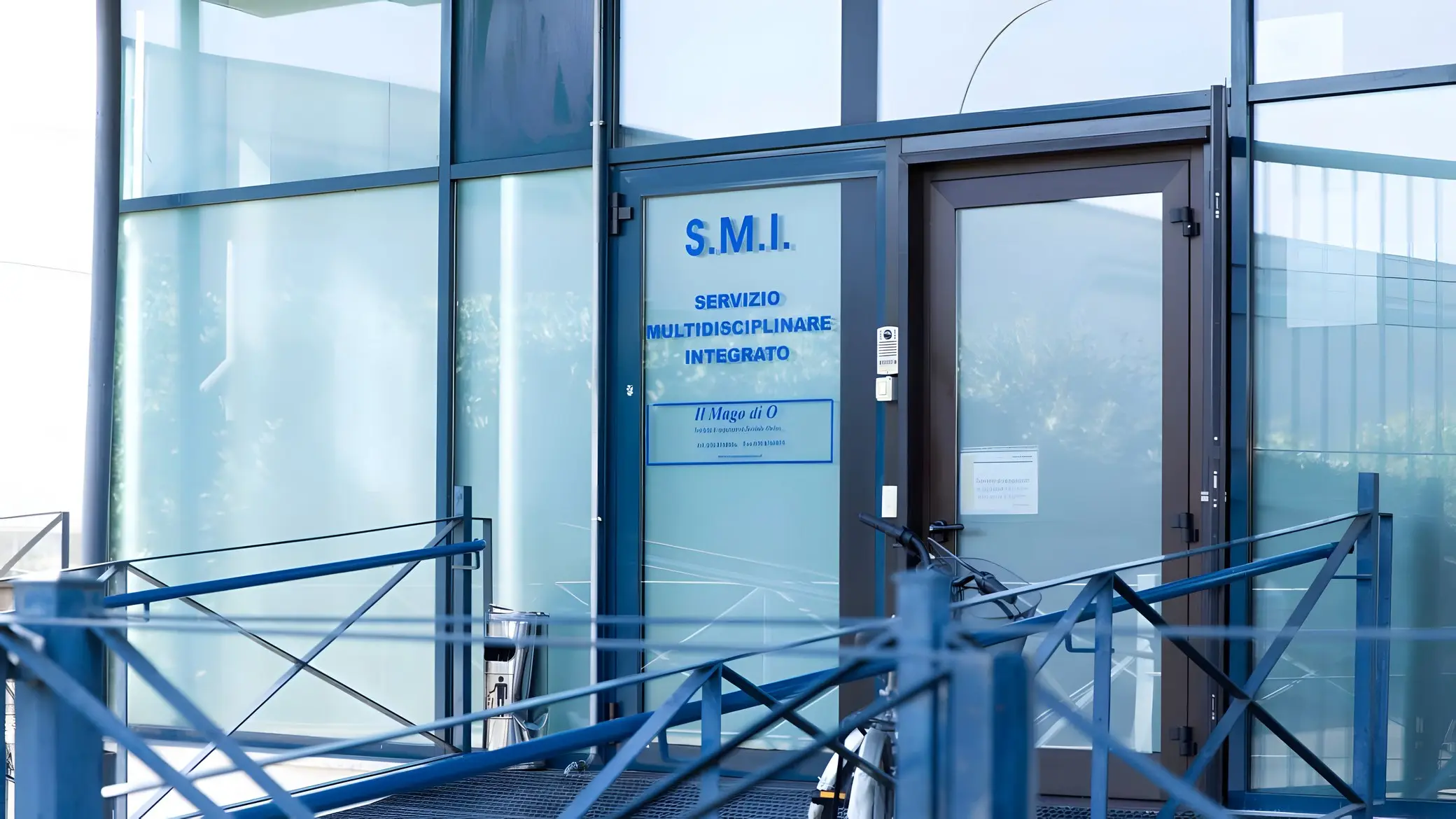 L'ingresso di uno SMI, con l'insegna del Mago di Oz